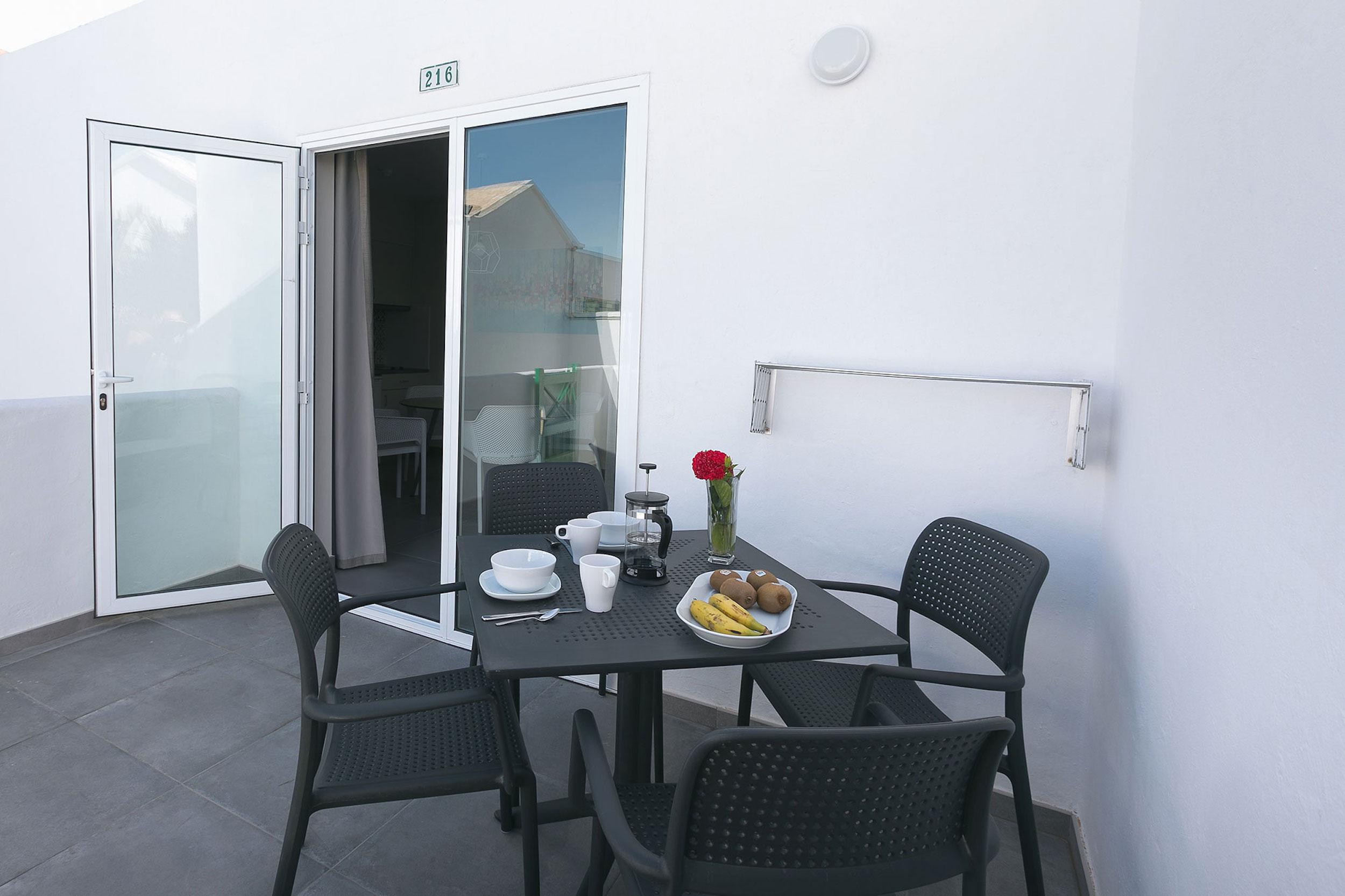 Apartamentos Celeste Costa Teguise Exterior photo