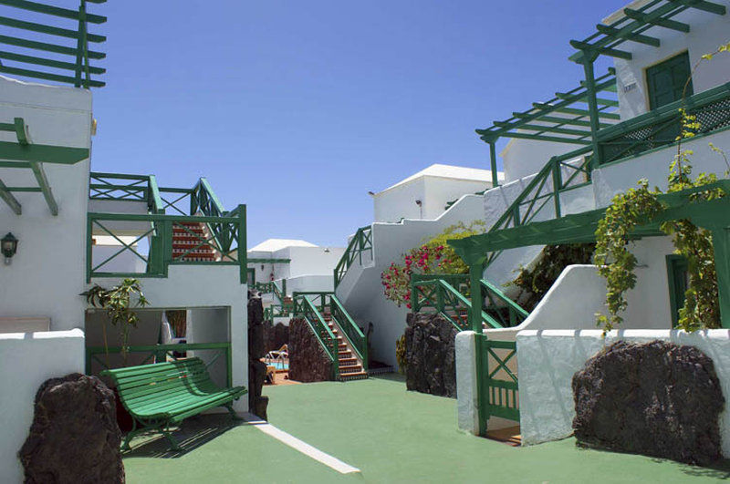 Apartamentos Celeste Costa Teguise Exterior photo